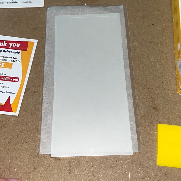 Delta Shield Screen Protector - Picture 3 of 5